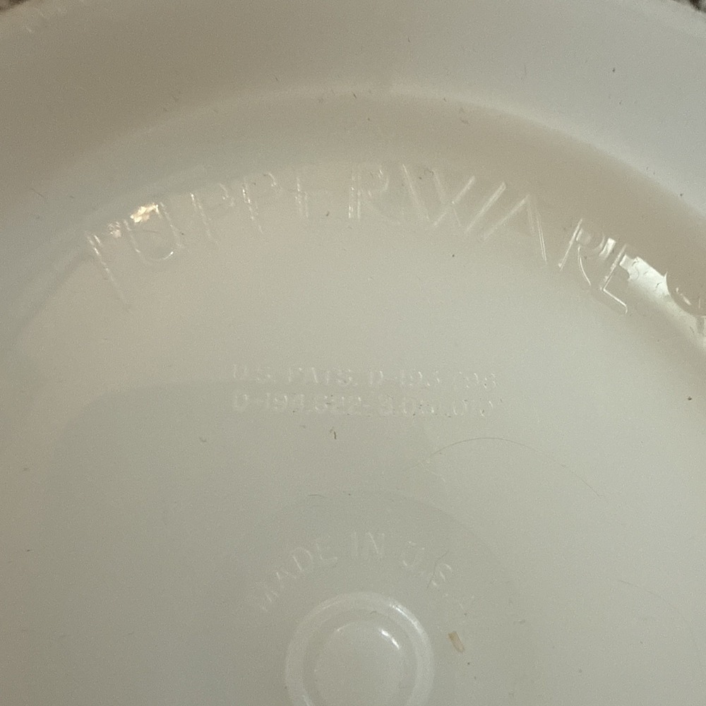 Vintage Tupperware Mix-N-Store #500/8 Cup 2 Qt Measuring Bowl Pitcher NO Lid - Picture 3 of 6